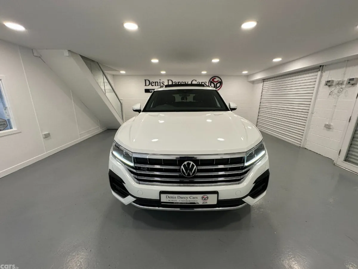 Volkswagen Touareg SUV, Diesel, 2023, White