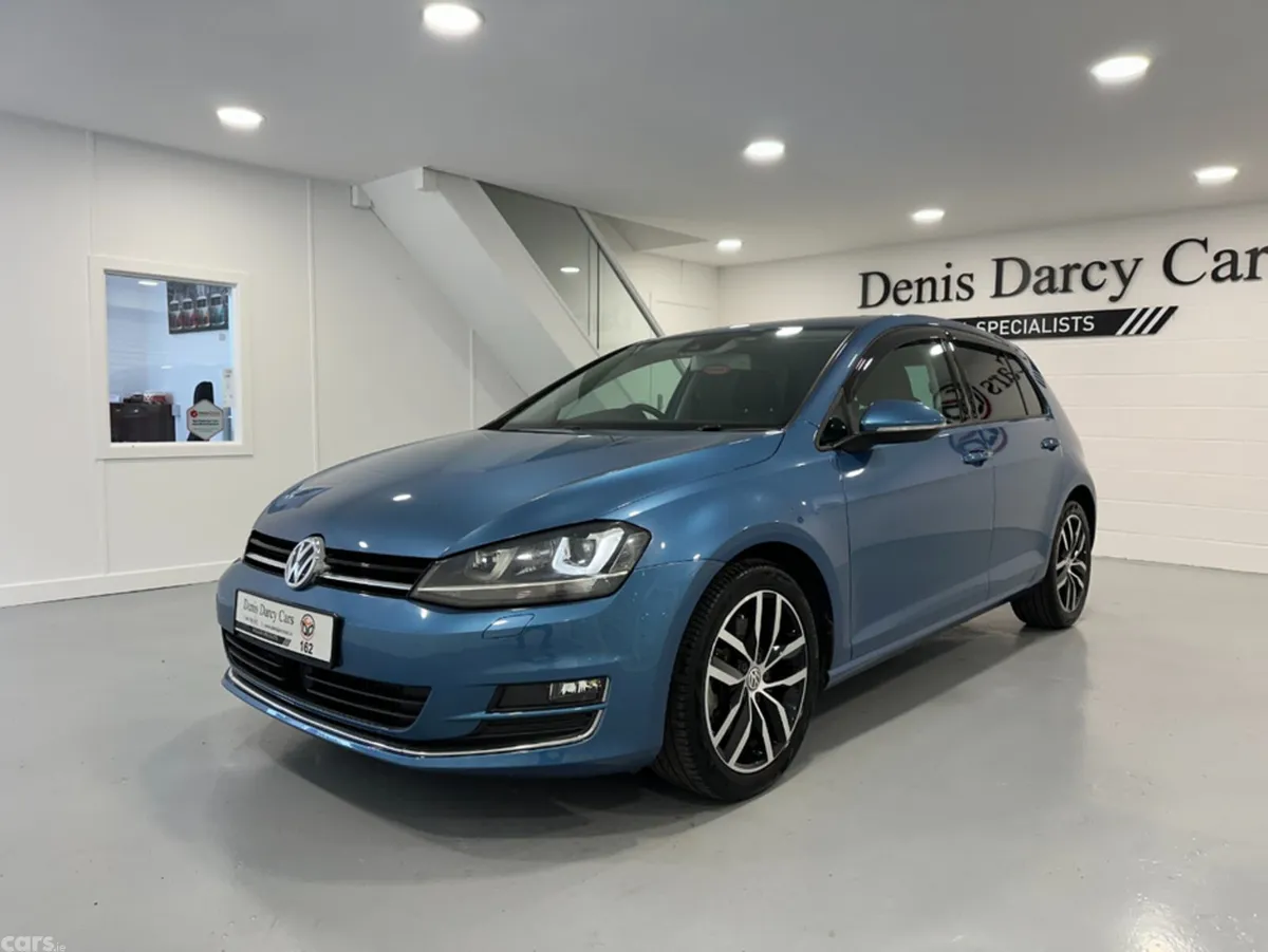 Volkswagen Golf Hatchback, Petrol, 2016, Blue