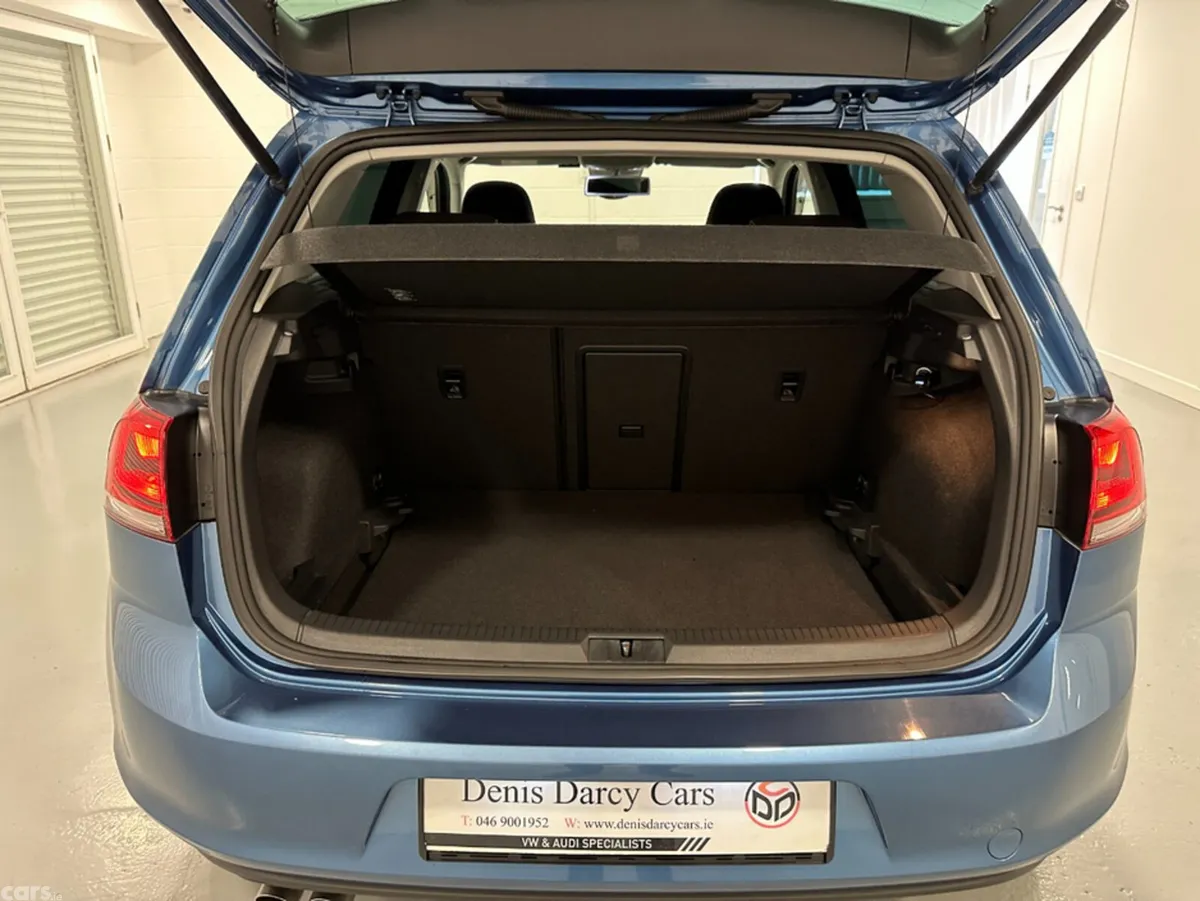 Volkswagen Golf Hatchback, Petrol, 2016, Blue
