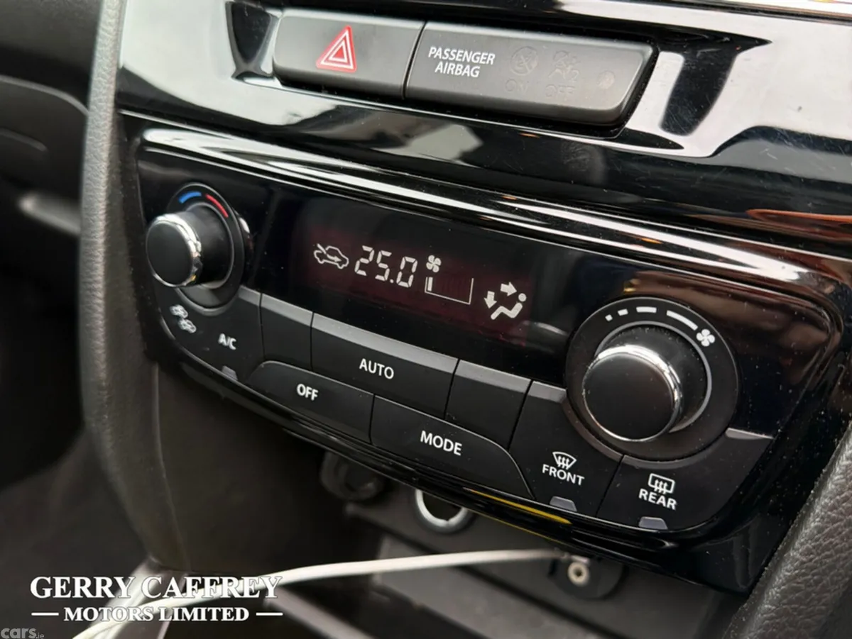 Suzuki Vitara SUV, Petrol Hybrid, 2022, Grey
