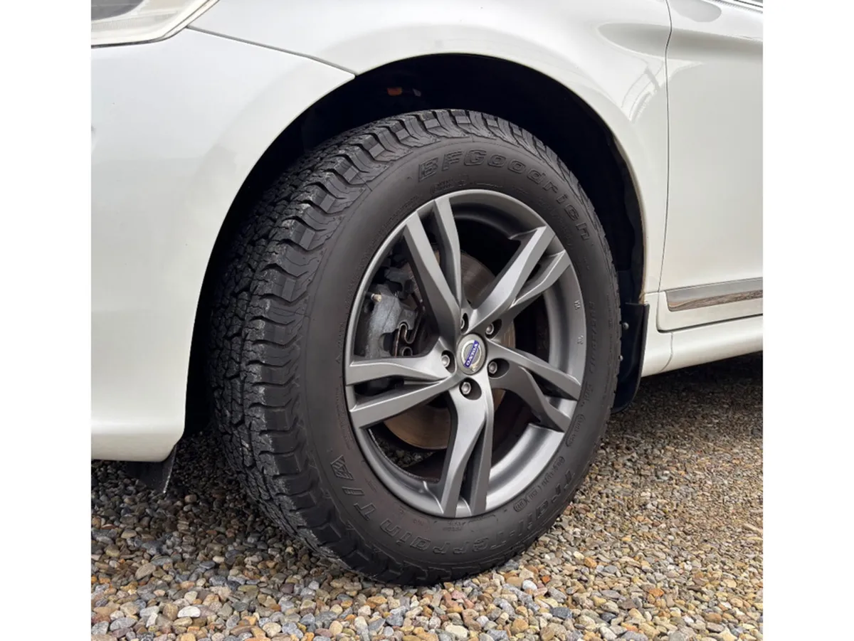 Volvo XC60 SUV, Diesel, 2017, White
