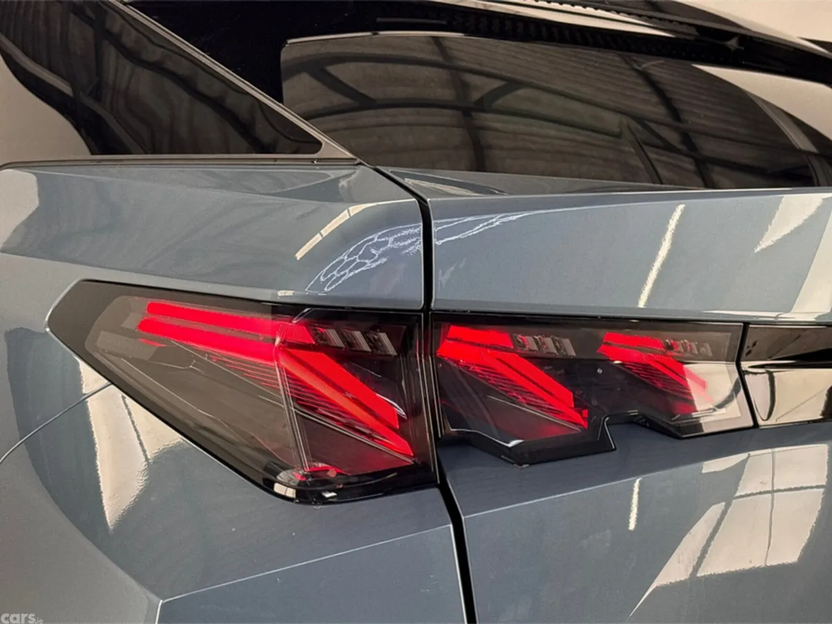 Peugeot 3008 MPV, Electric, 2025, Blue