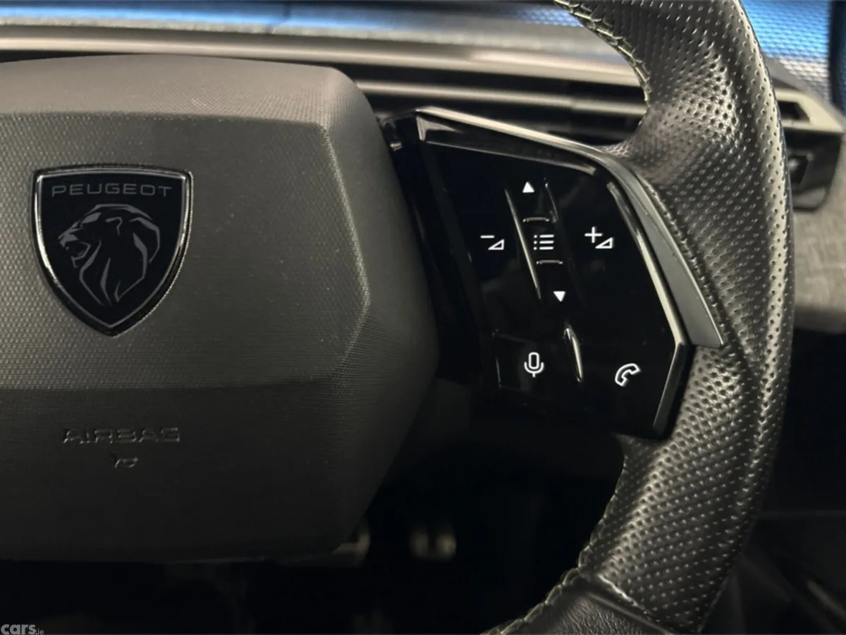 Peugeot 3008 MPV, Electric, 2025, Blue