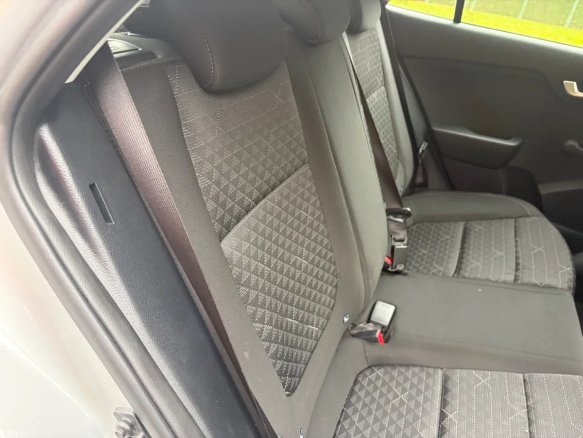 Kia Rio Hatchback, Petrol, 2021, Silver