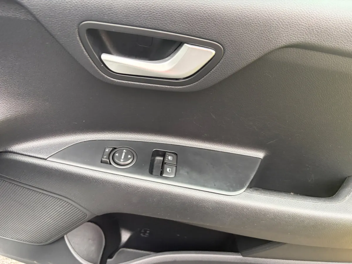 Kia Rio Hatchback, Petrol, 2021, Silver