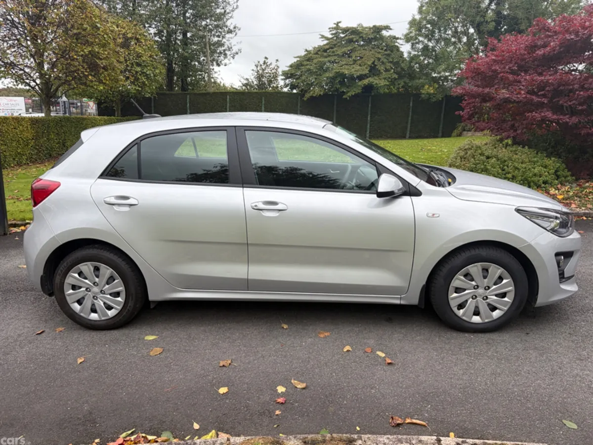 Kia Rio Hatchback, Petrol, 2021, Silver