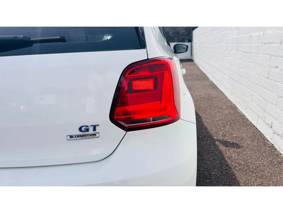 Volkswagen Polo Hatchback, Petrol, 2016, White