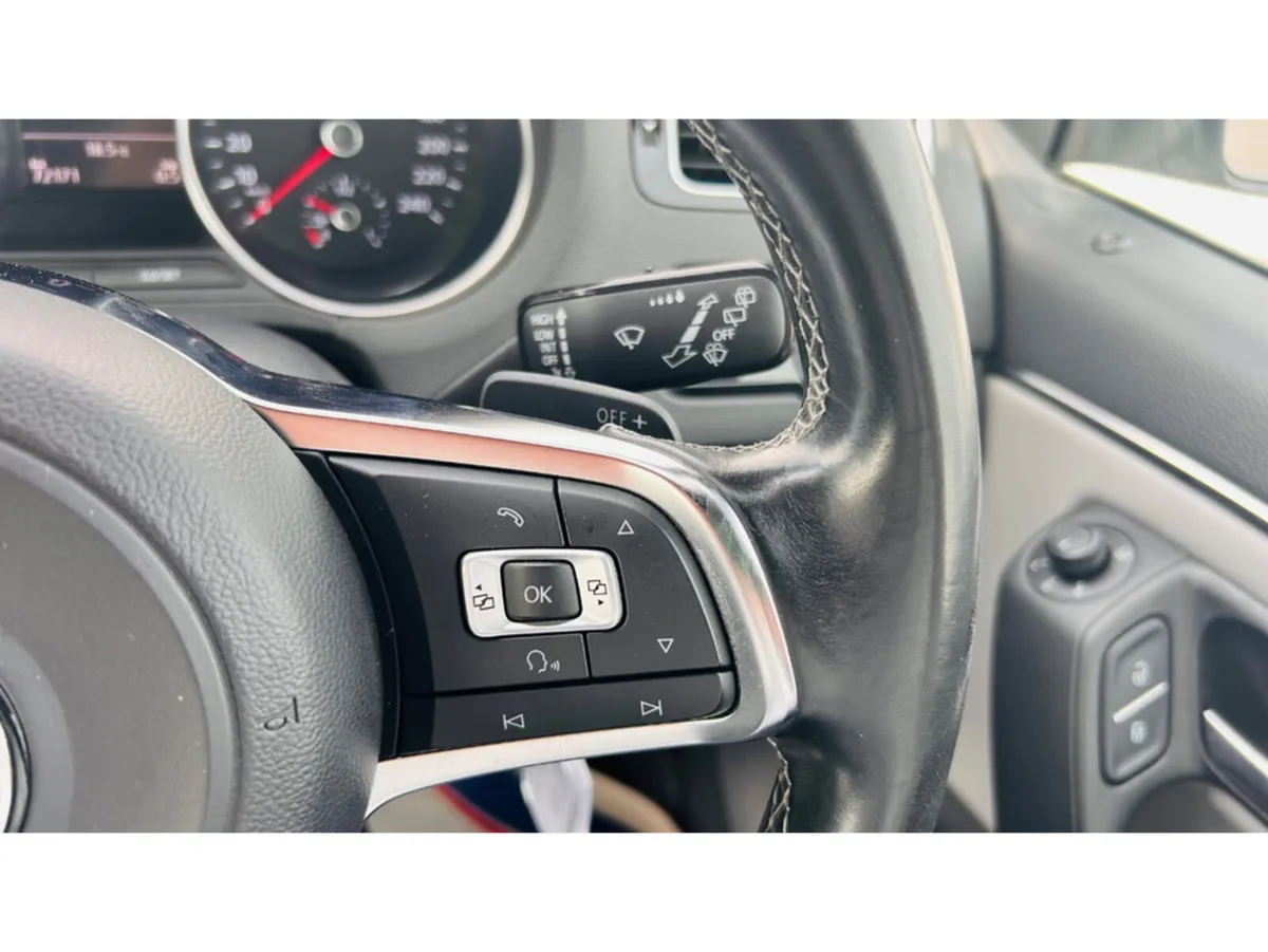 Volkswagen Polo Hatchback, Petrol, 2016, White