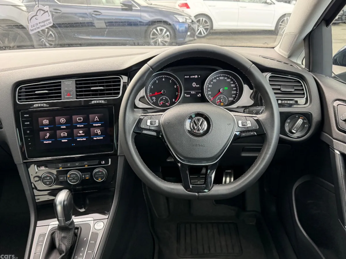 Volkswagen Golf Hatchback, Petrol, 2017, Blue
