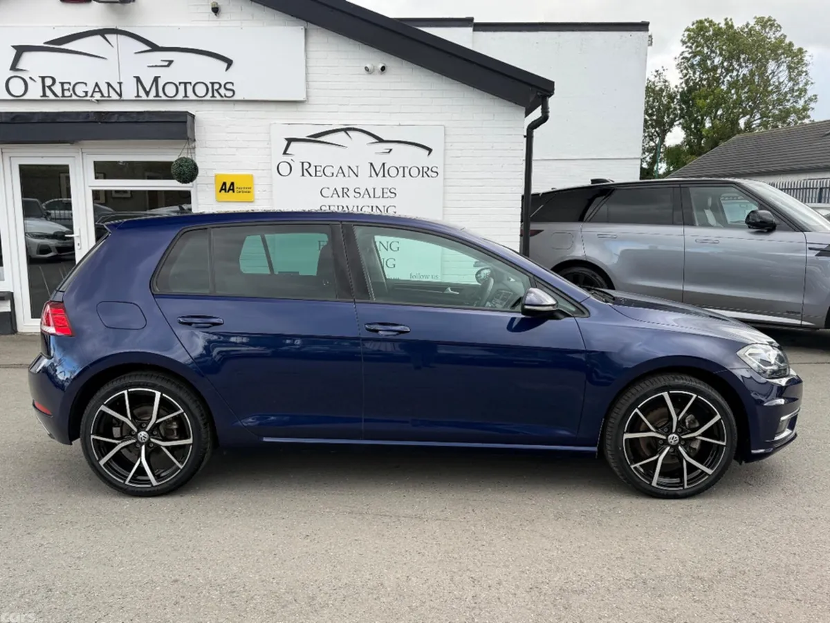 Volkswagen Golf Hatchback, Petrol, 2017, Blue