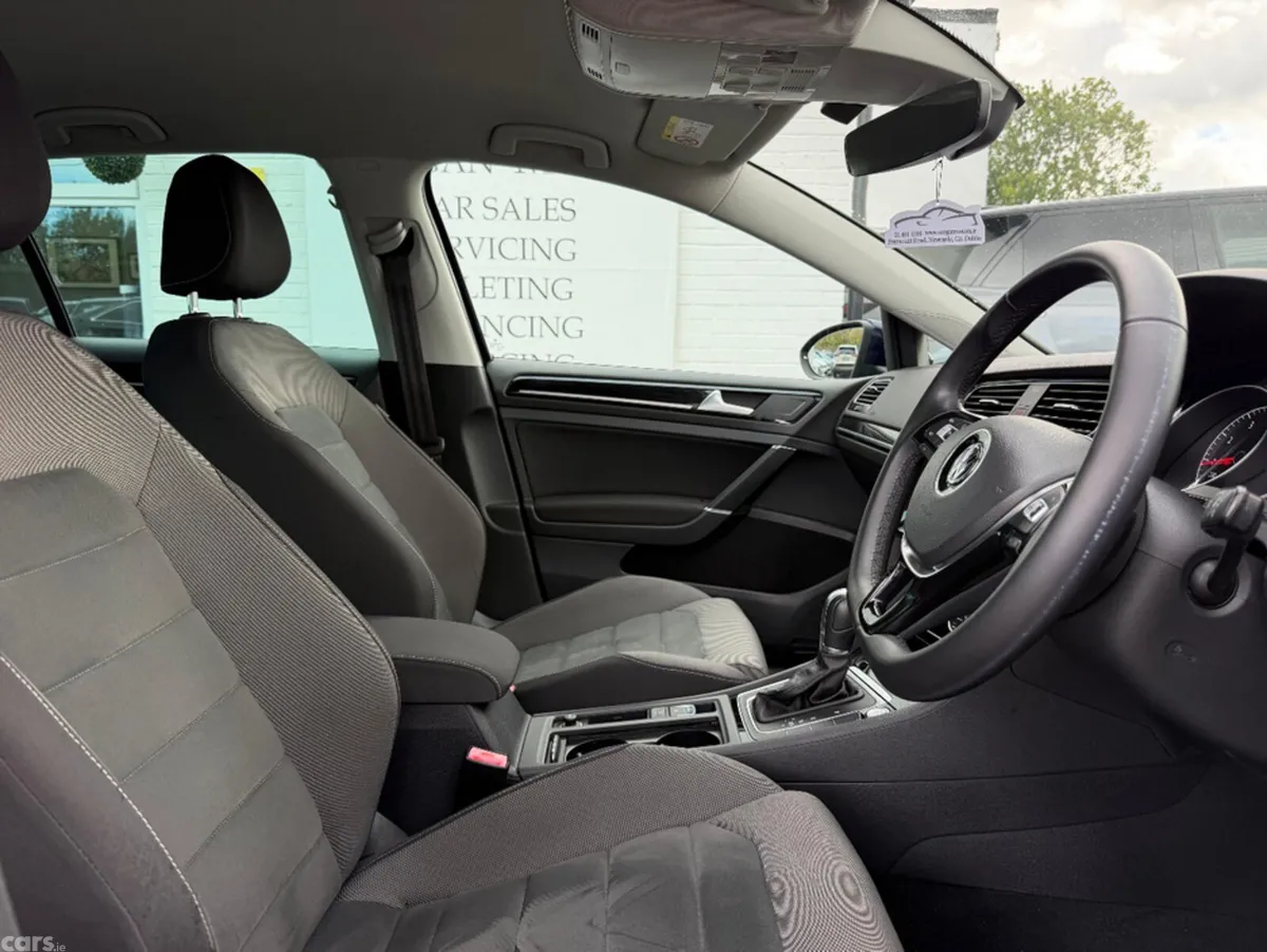 Volkswagen Golf Hatchback, Petrol, 2017, Blue