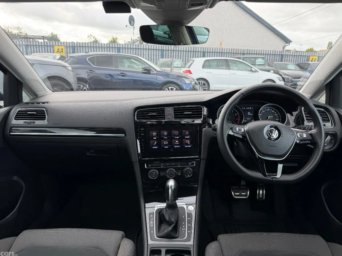 Volkswagen Golf Hatchback, Petrol, 2017, Blue