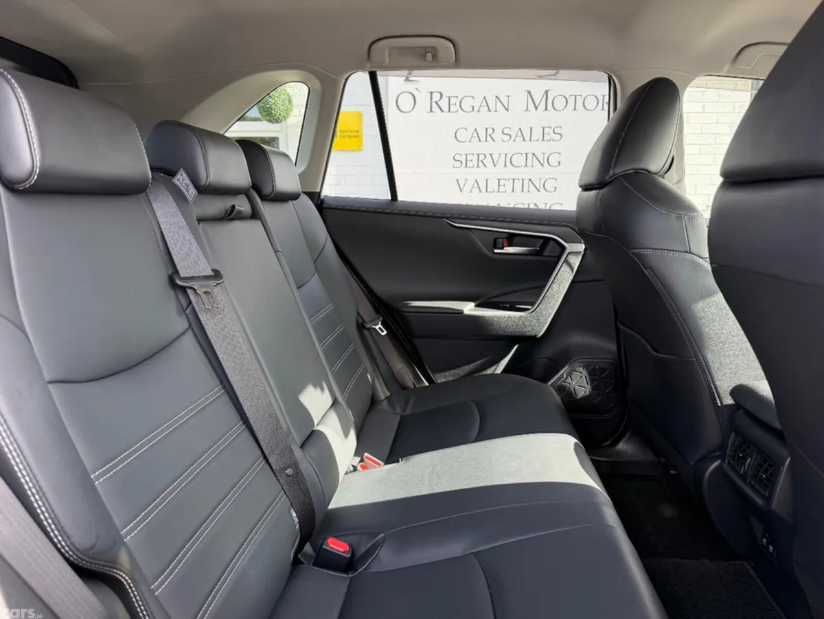 Toyota RAV4 MPV, Petrol Hybrid, 2020, White