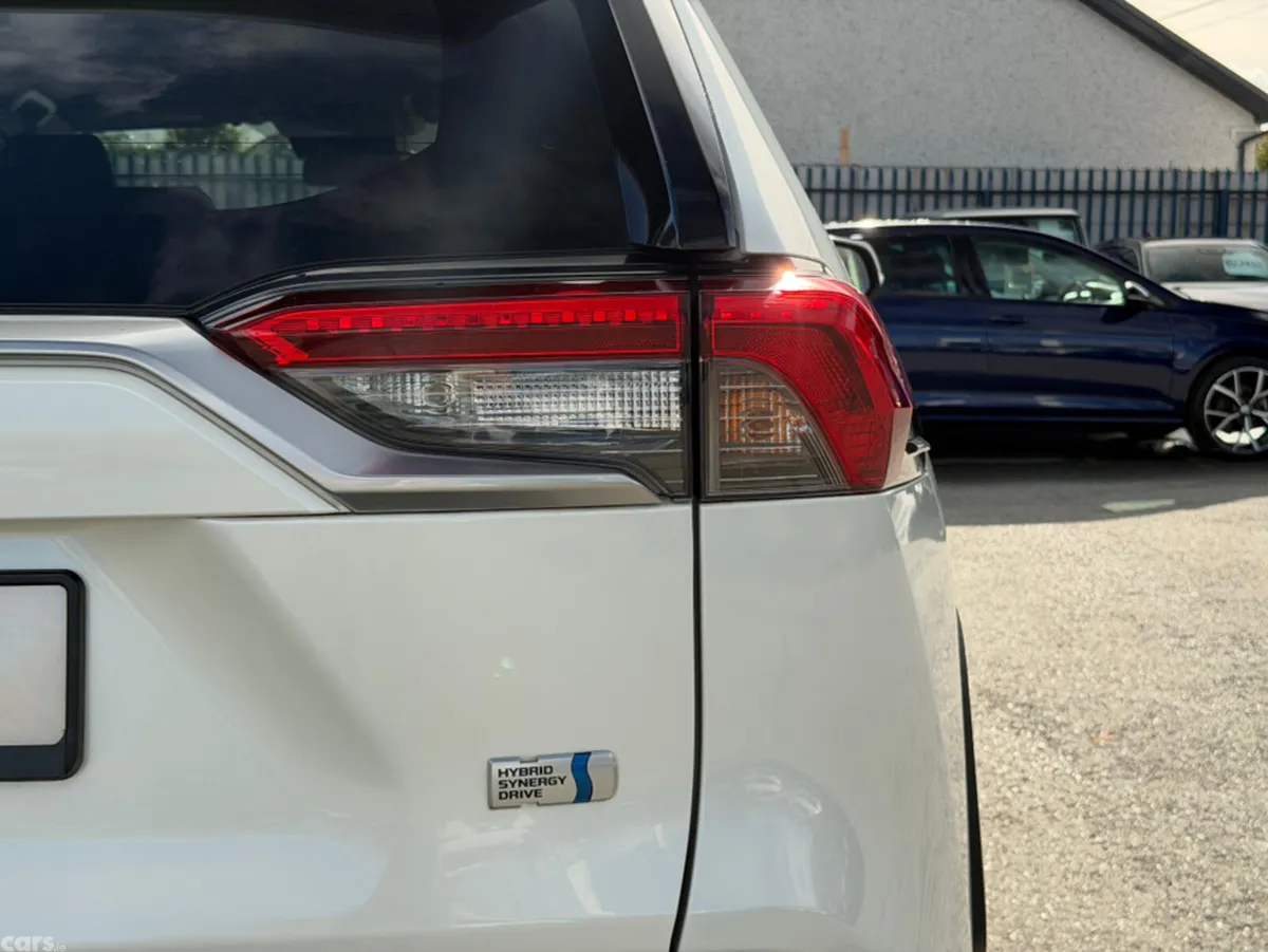 Toyota RAV4 MPV, Petrol Hybrid, 2020, White