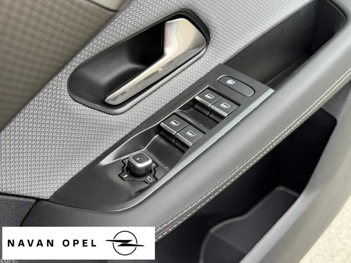 Opel Grandland SUV, Petrol Hybrid, 2026, Grey