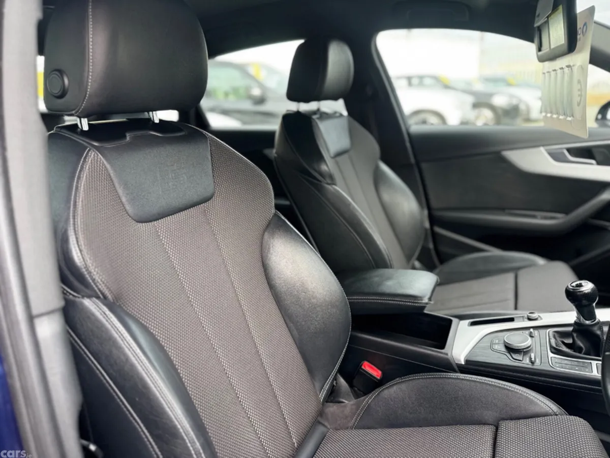 Audi A4 Saloon, Diesel, 2017, Blue