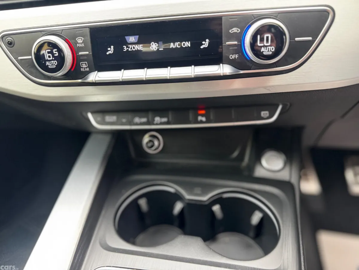 Audi A4 Saloon, Diesel, 2017, Blue