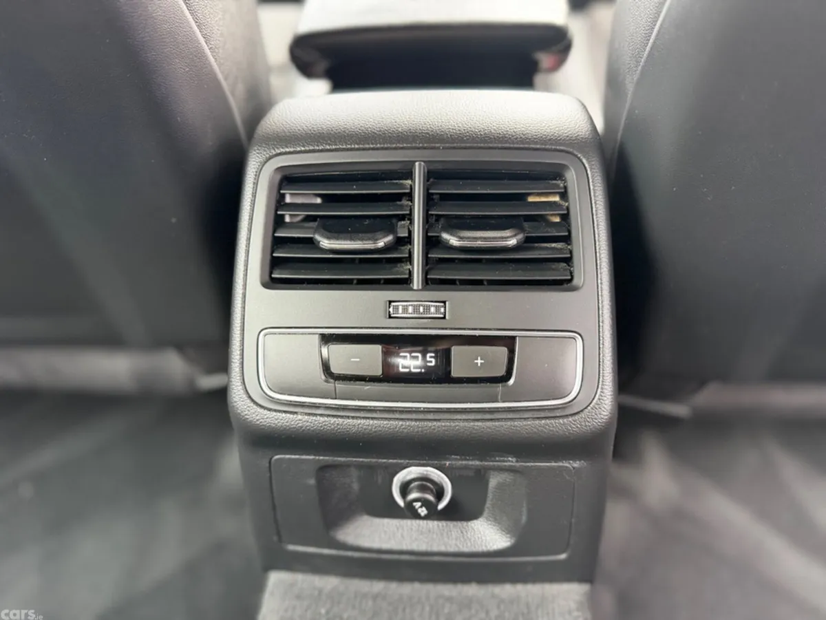 Audi A4 Saloon, Diesel, 2017, Blue