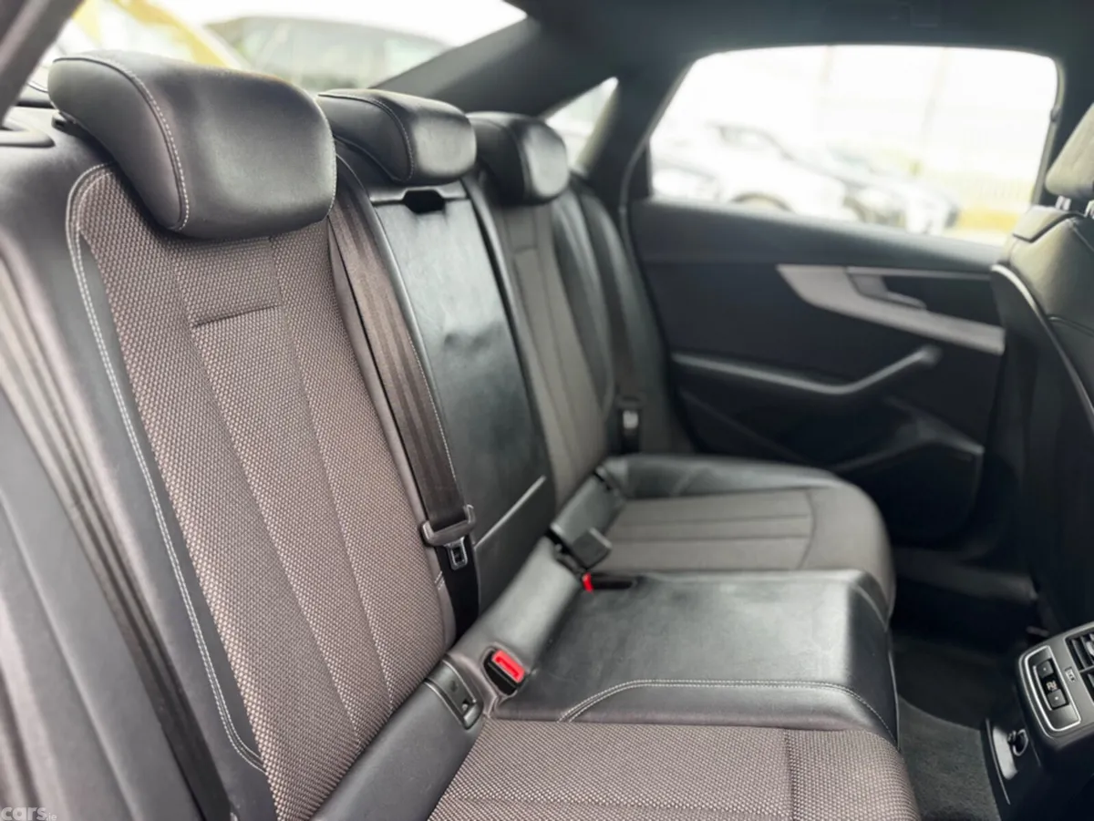 Audi A4 Saloon, Diesel, 2017, Blue