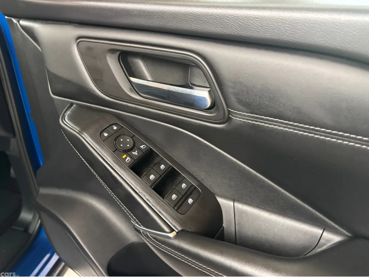 Nissan Qashqai MPV, Petrol, 2023, Blue