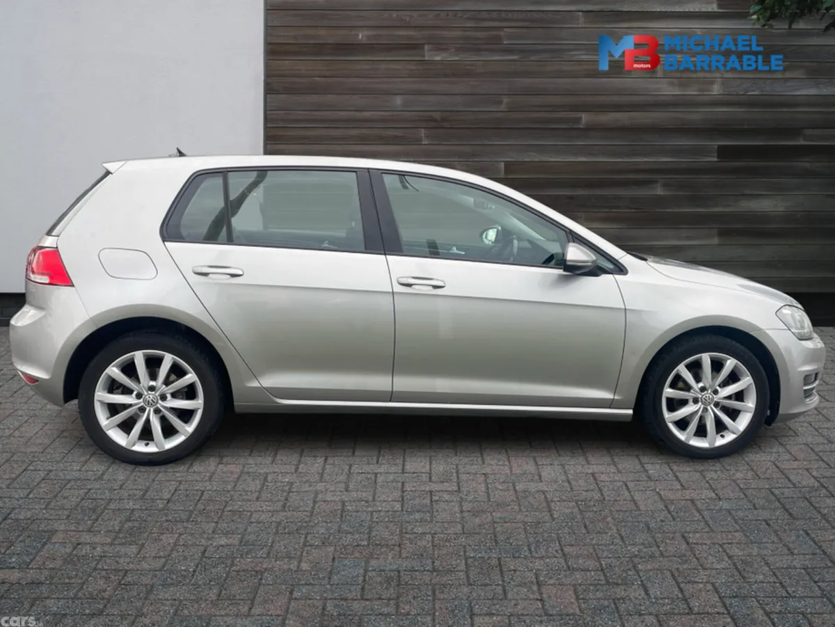 Volkswagen Golf Hatchback, Petrol, 2014, Silver