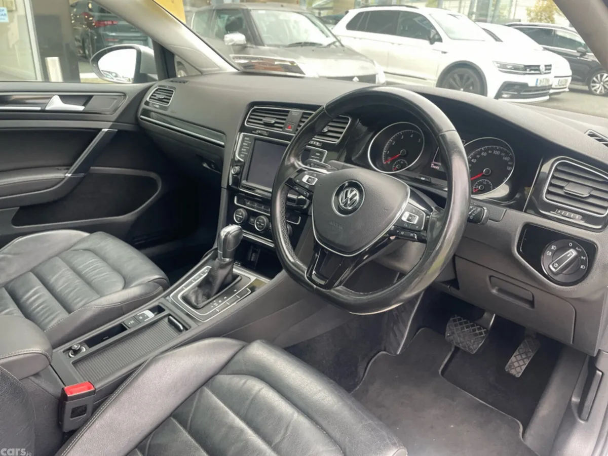 Volkswagen Golf Hatchback, Petrol, 2014, Silver
