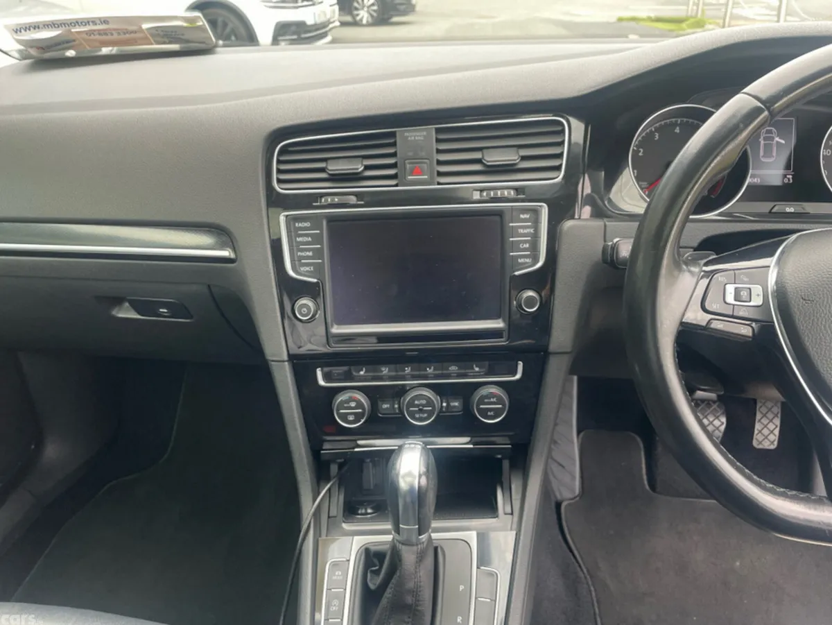 Volkswagen Golf Hatchback, Petrol, 2014, Silver