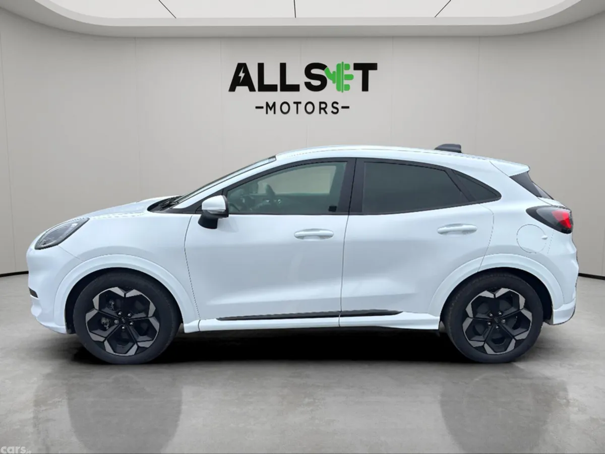 Ford Puma MPV, Electric, 2025, White