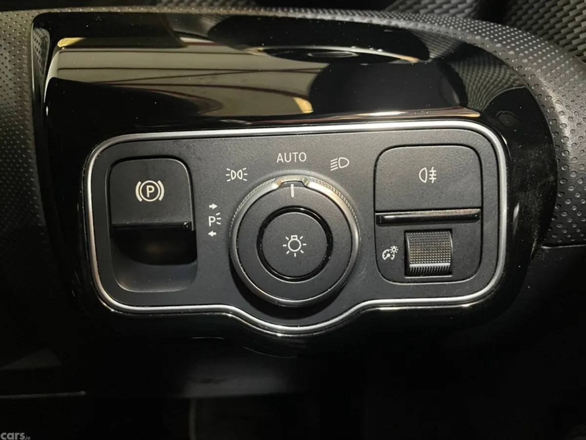Mercedes-Benz CLA Saloon, Diesel, 2022, Black
