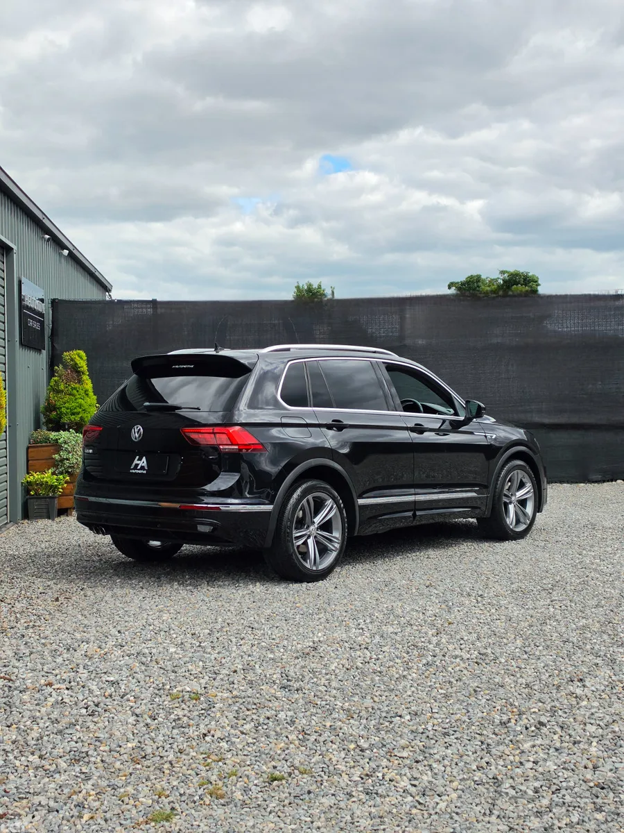 Volkswagen Tiguan SUV, Petrol, 2018, Black