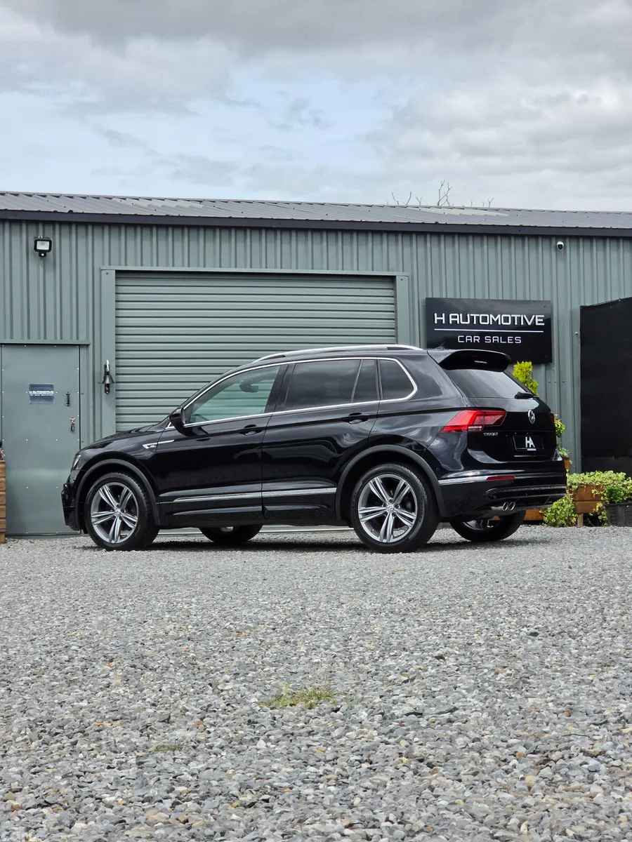 Volkswagen Tiguan SUV, Petrol, 2018, Black