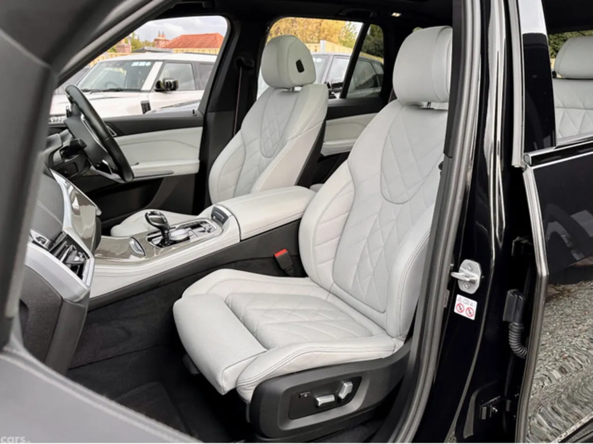 BMW X5 Estate, Petrol Plug-in Hybrid, 2023, Black