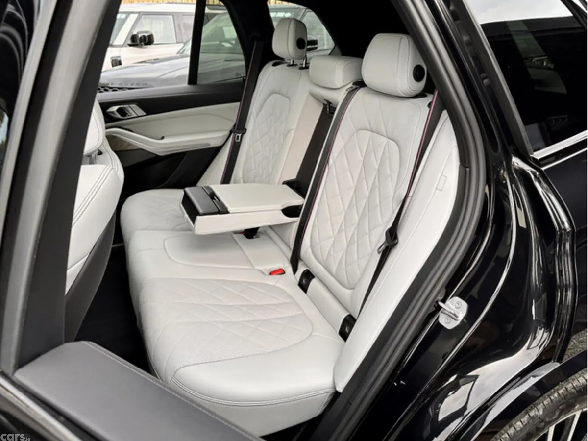 BMW X5 Estate, Petrol Plug-in Hybrid, 2023, Black