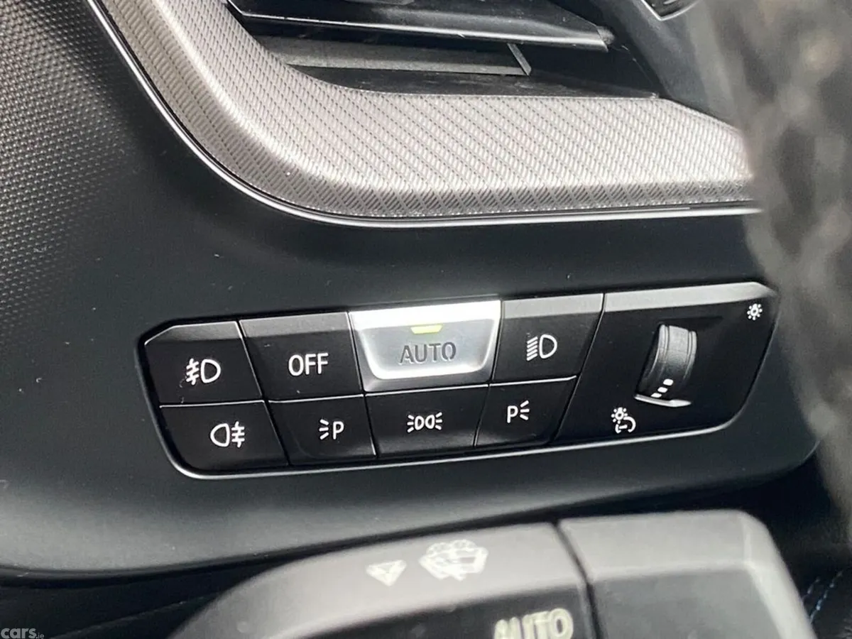 BMW 1-Series Hatchback, Petrol, 2021, White