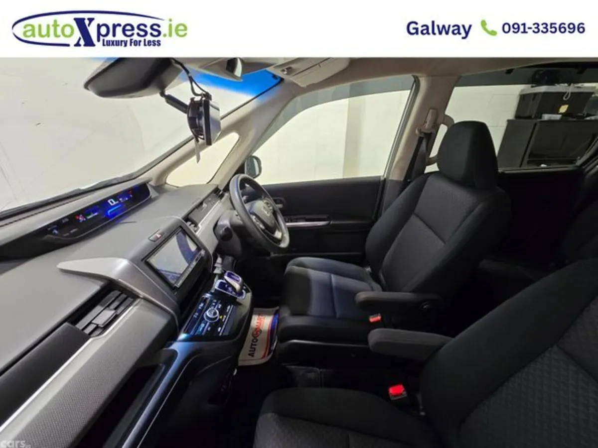 Honda Freed MPV, Petrol Hybrid, 2016, White