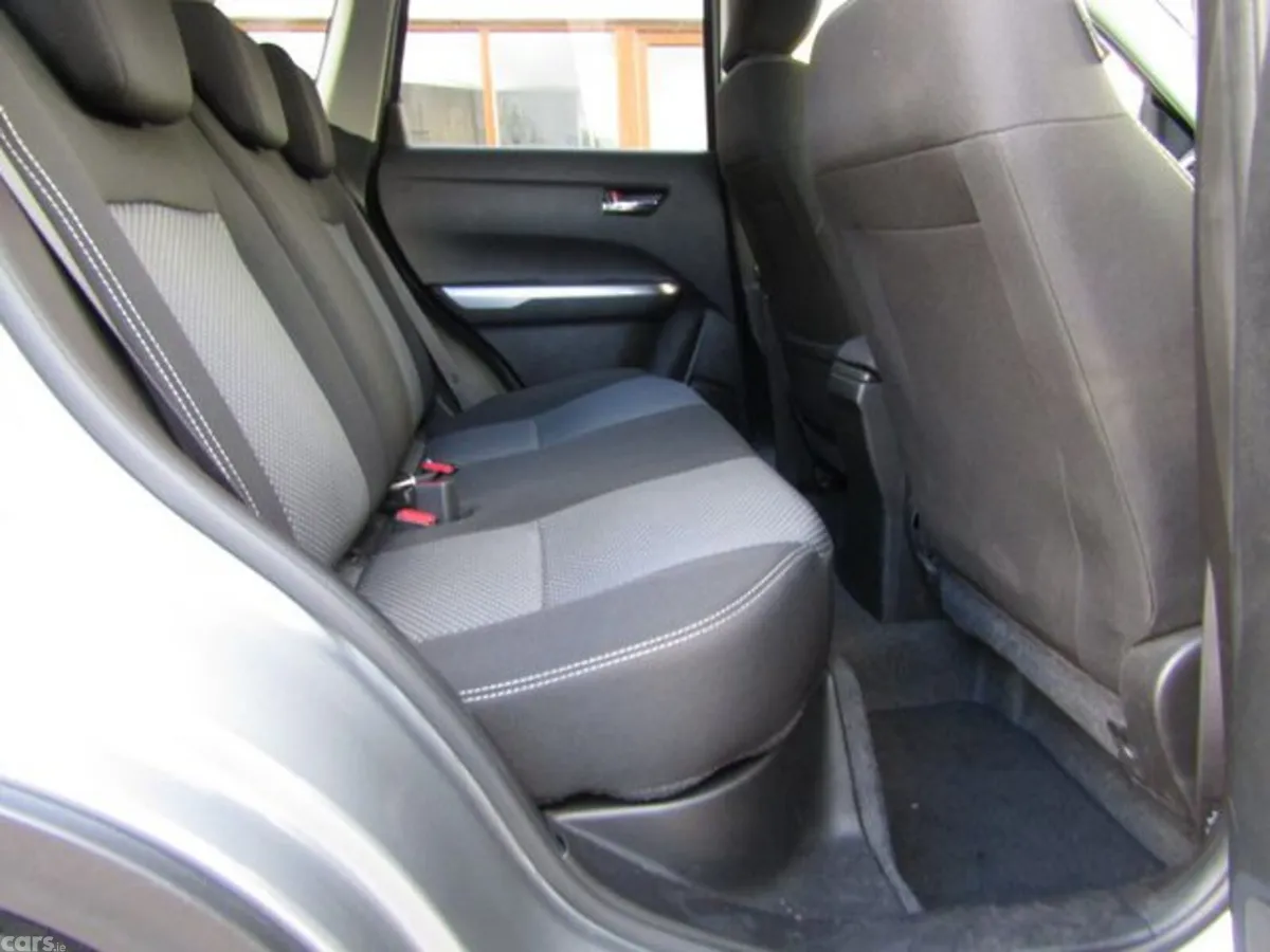 Suzuki Vitara Hatchback, Petrol Hybrid, 2023, Grey