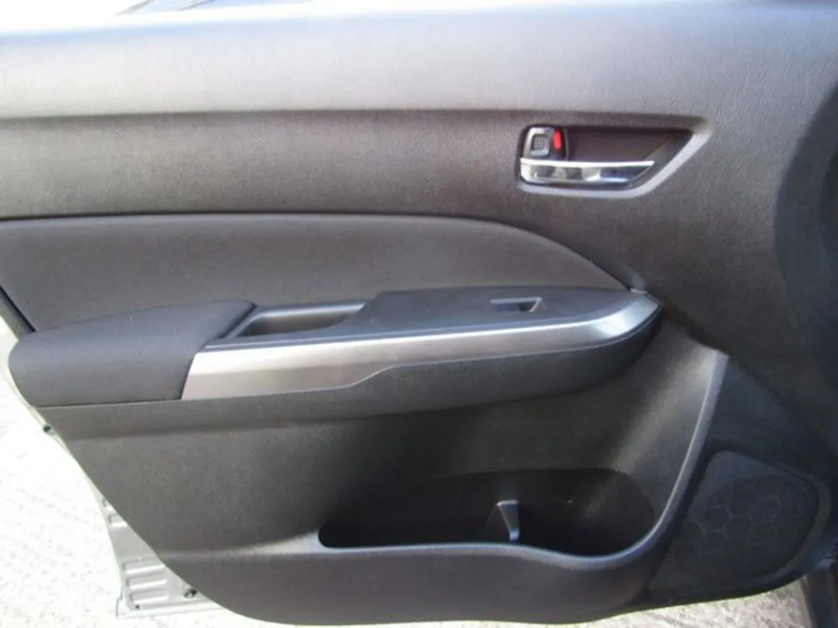 Suzuki Vitara Hatchback, Petrol Hybrid, 2023, Grey