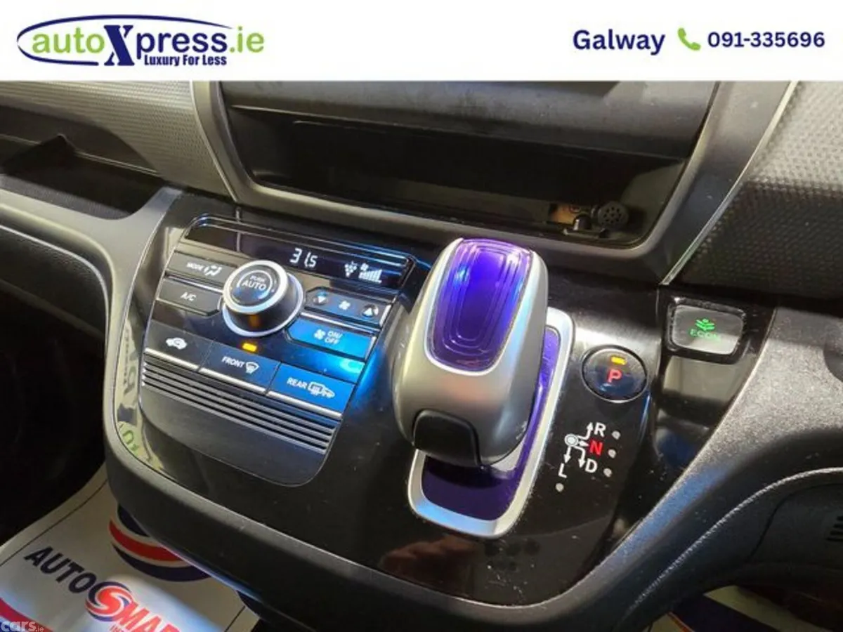 Honda Freed MPV, Petrol Hybrid, 2016, White