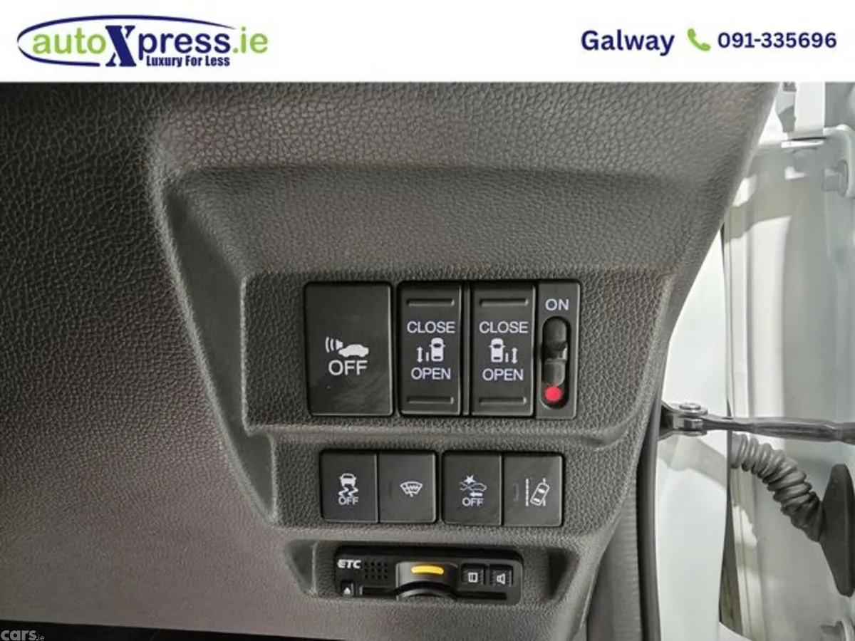 Honda Freed MPV, Petrol Hybrid, 2016, White