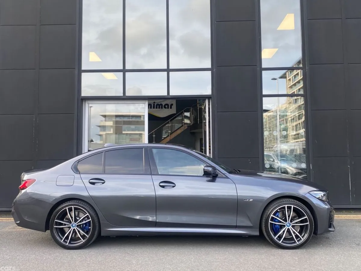 BMW 3-Series Saloon, Petrol Plug-in Hybrid, 2022, Grey