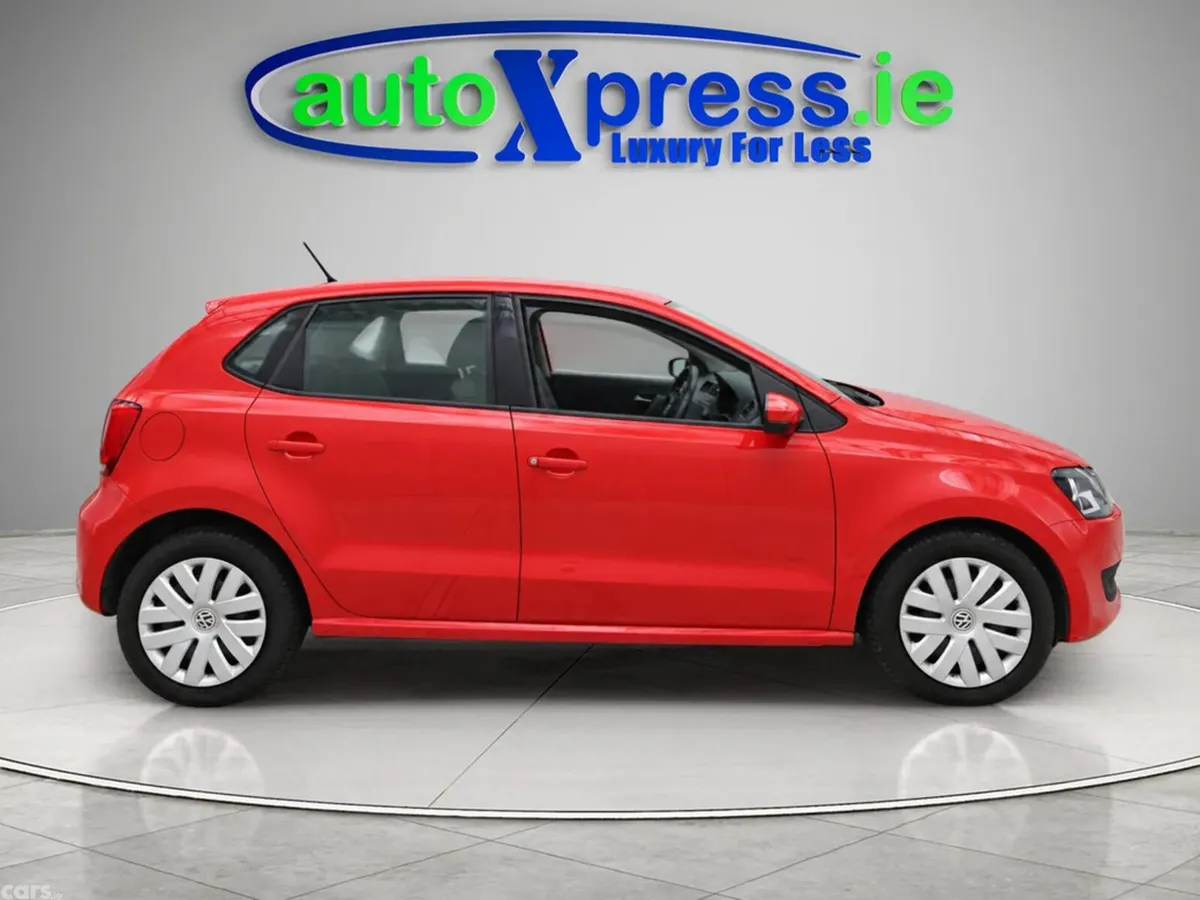 Volkswagen Polo Hatchback, Petrol, 2014, Red