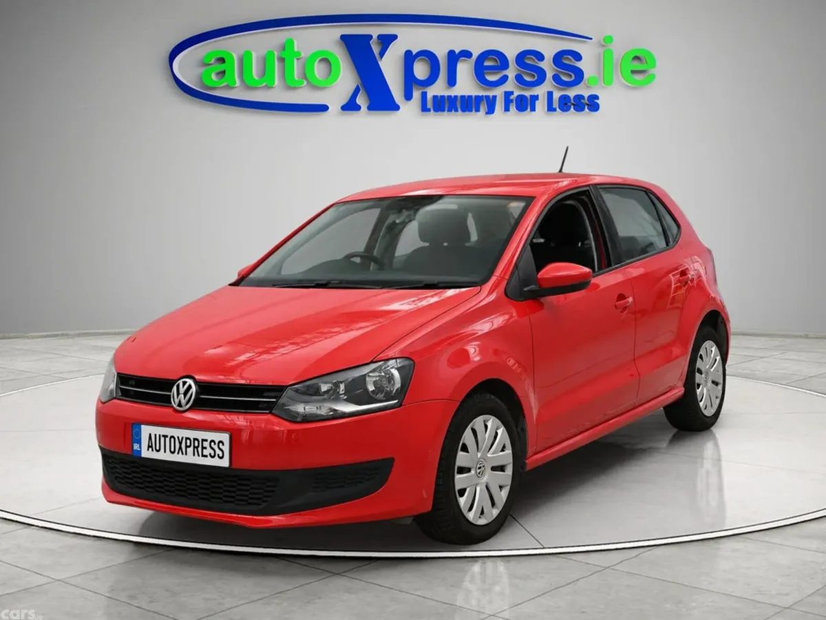 Volkswagen Polo Hatchback, Petrol, 2014, Red