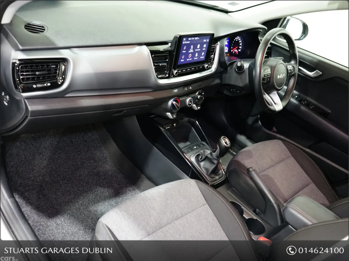 Kia Stonic Estate, Petrol, 2022, Silver