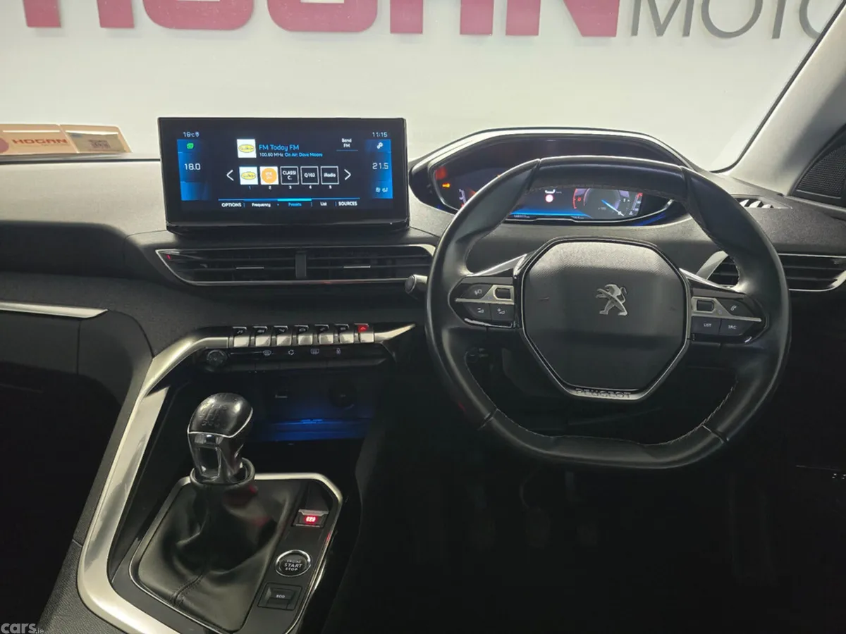 Peugeot 3008 MPV, Diesel, 2021, Blue