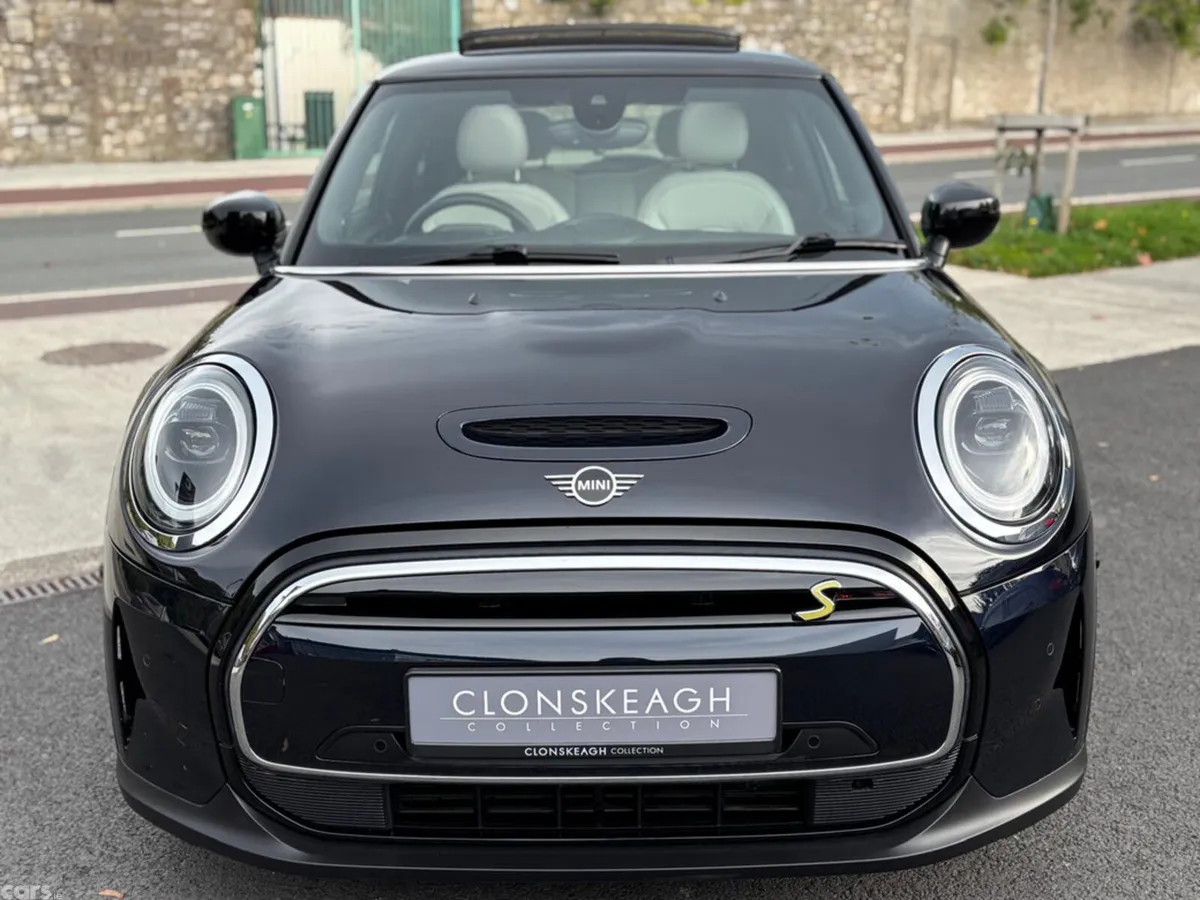 Mini Cooper Hatchback, Electric, 2023, Black