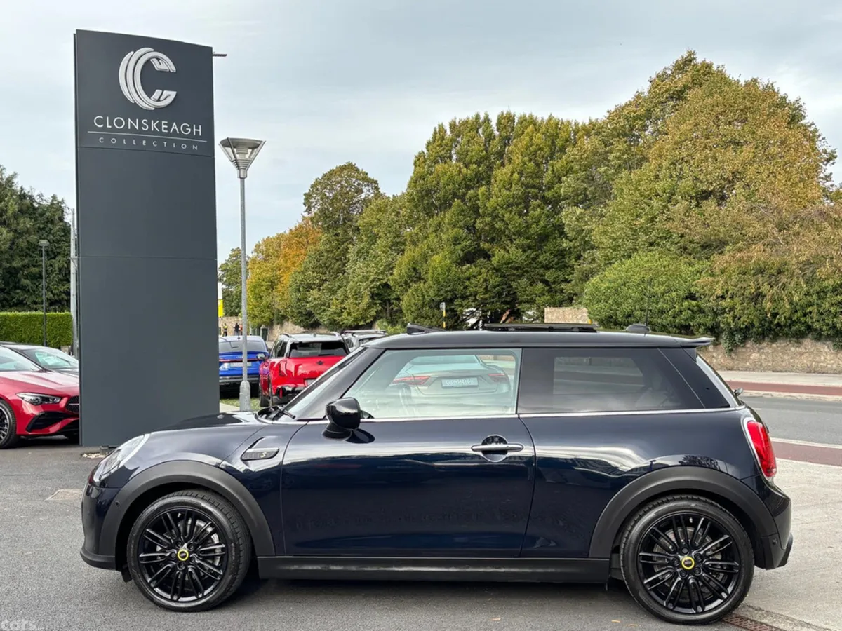 Mini Cooper Hatchback, Electric, 2023, Black