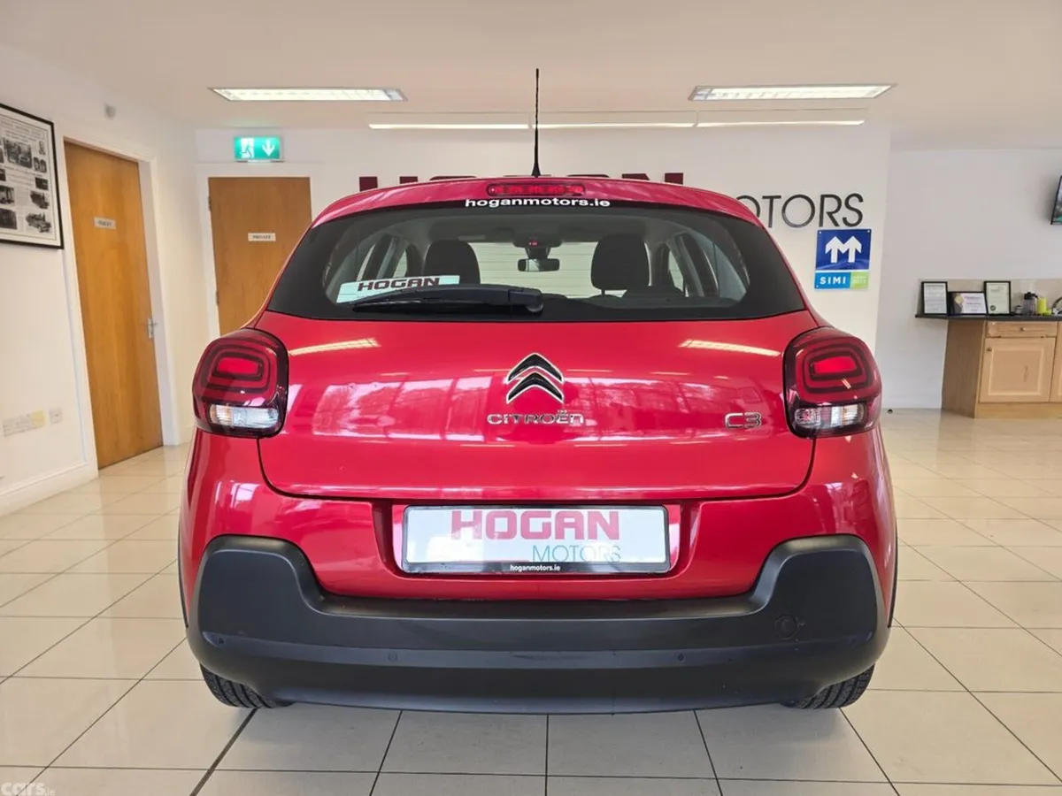Citroen C3 Hatchback, Petrol, 2018, Red