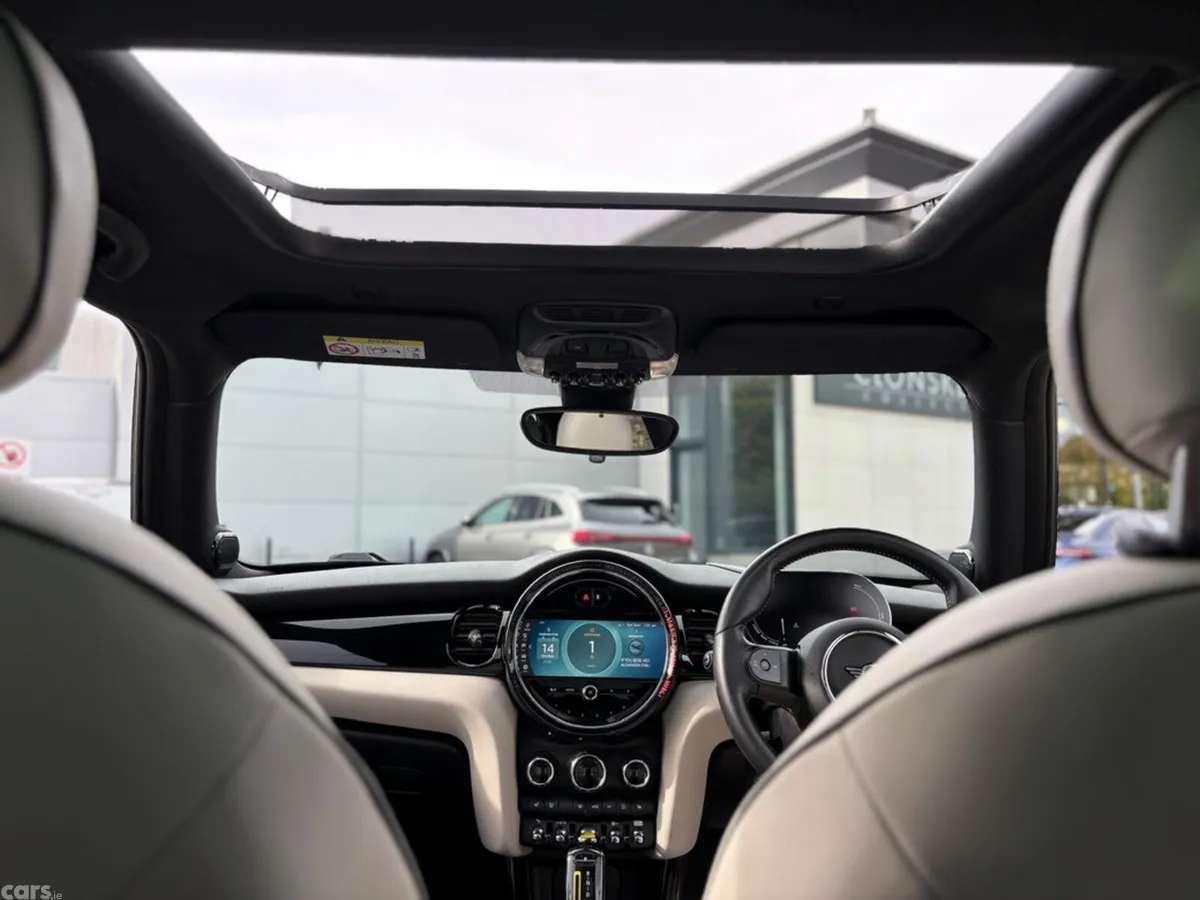 Mini Cooper Hatchback, Electric, 2023, Black