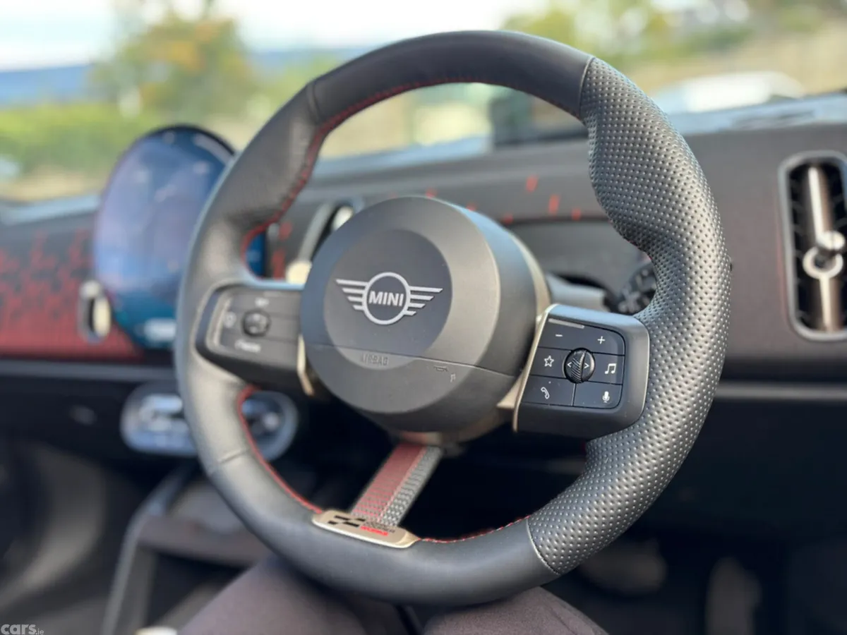 Mini Countryman Hatchback, Electric, 2024, Red
