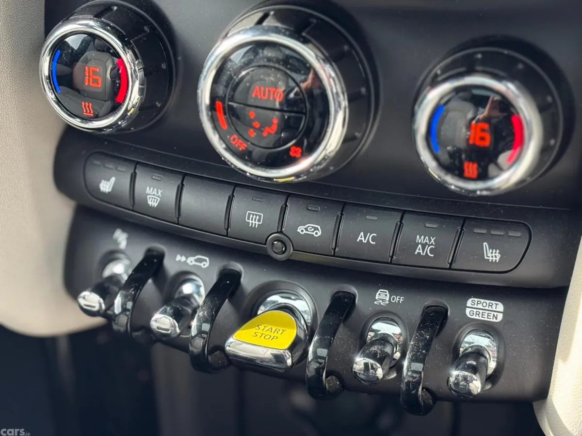 Mini Cooper Hatchback, Electric, 2023, Black